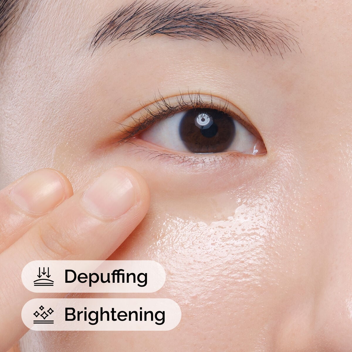 caffeine-solution-5-egcg-eye-serum-o0 ord-caffeine-solution-egcg-model-application-with-benefits.jpg